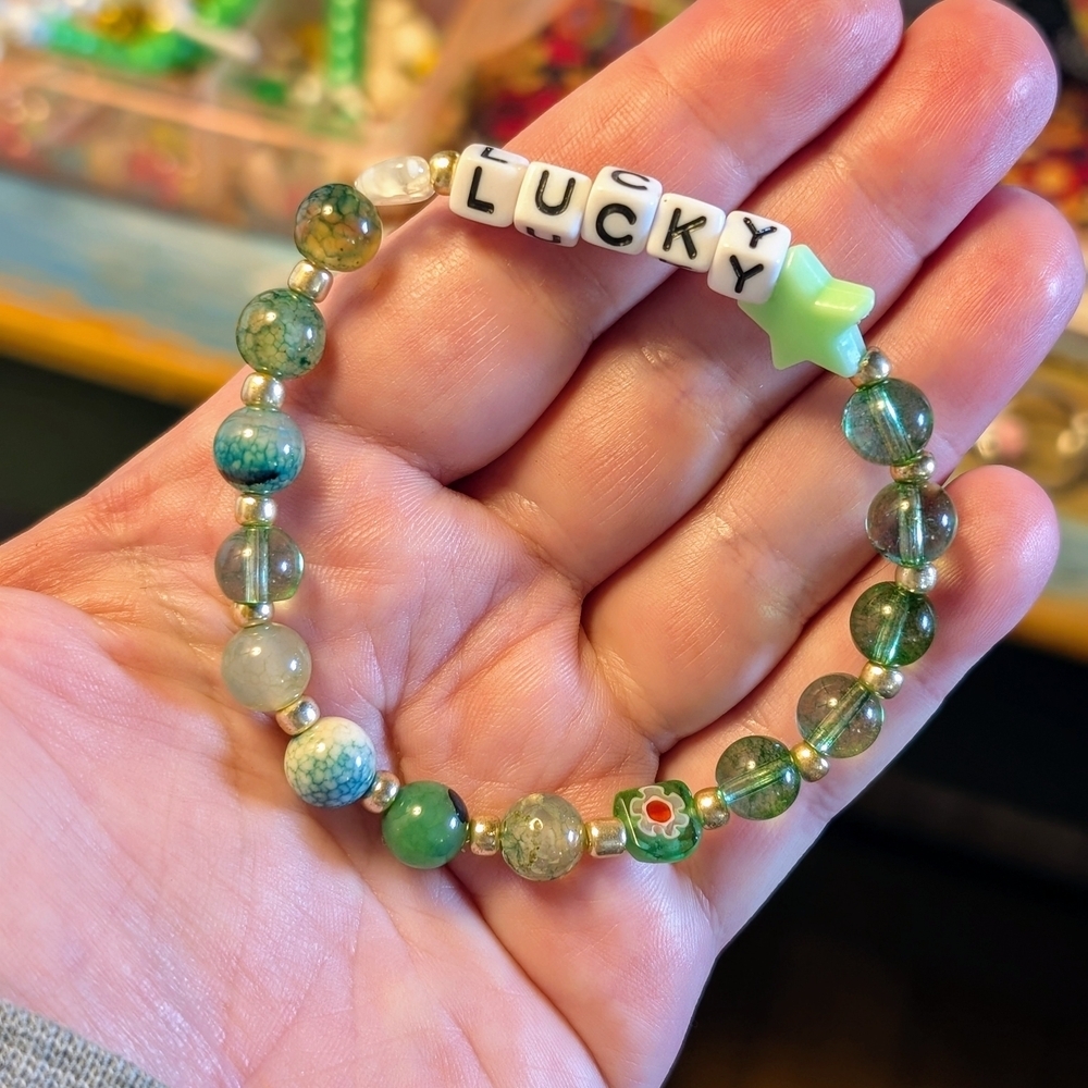St. Patrick's Day LUCKY stretch bracelet